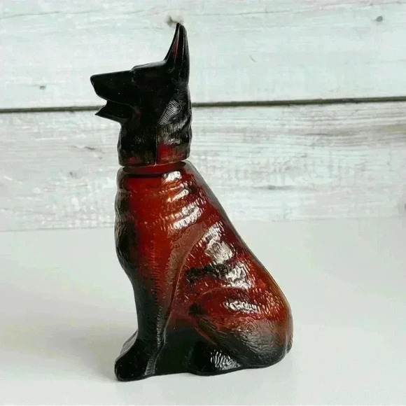 Vintage  Avon Noble Prince German Shepard Wild Country Aftershave 1970s Amber - Picture 3 of 12